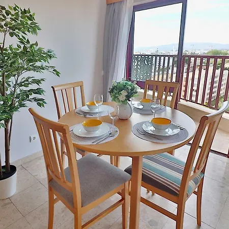 Апартаменты New Wow Beach Flat - 300mts To Beach Elevator Wifi *